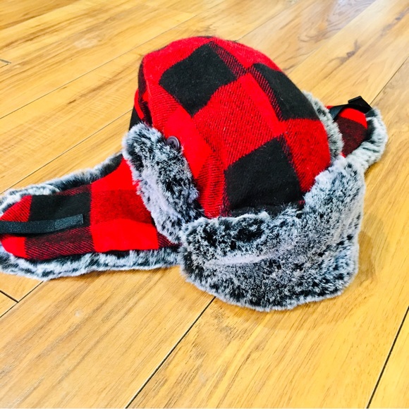 Flannel faux fur grey red plaid aviator winter hat small camping hunting